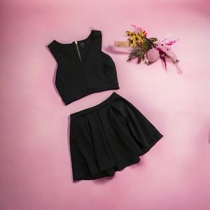 2-Piece Set - Crop Top & Skirt (Black M)